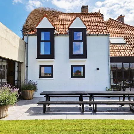 Дом отдыха Belcoast *